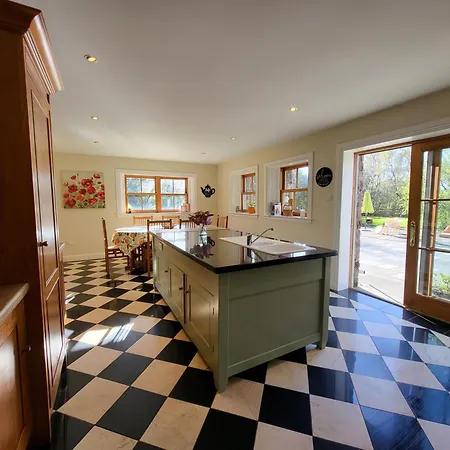 Semesterbostad Reeks